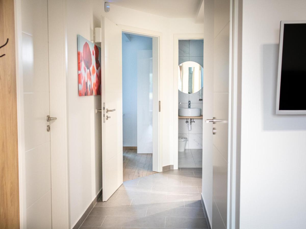 Ugo Apartman Halászi Εξωτερικό φωτογραφία