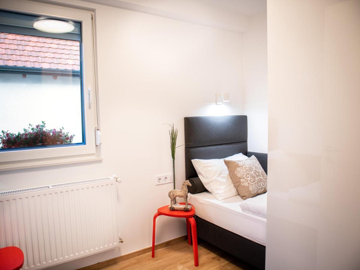 Ugo Apartman Halászi Εξωτερικό φωτογραφία