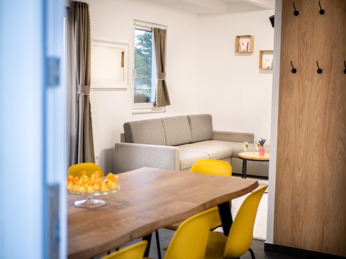 Ugo Apartman Halászi Εξωτερικό φωτογραφία