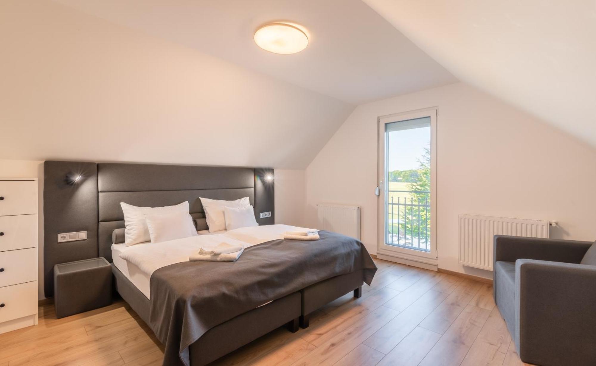 Ugo Apartman Halászi Εξωτερικό φωτογραφία