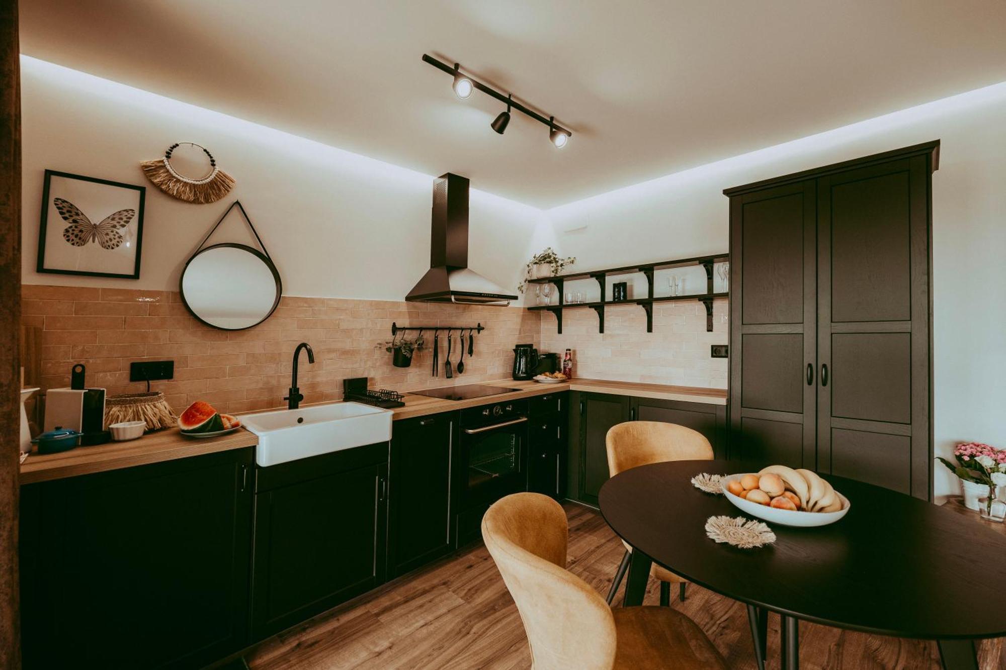 Ugo Apartman Halászi Εξωτερικό φωτογραφία